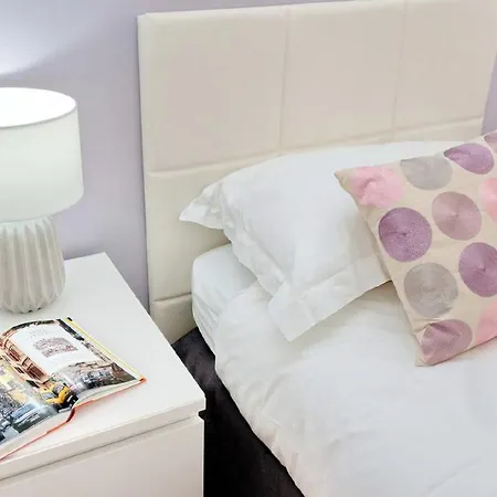 Bright Central Large Apartamento Roma